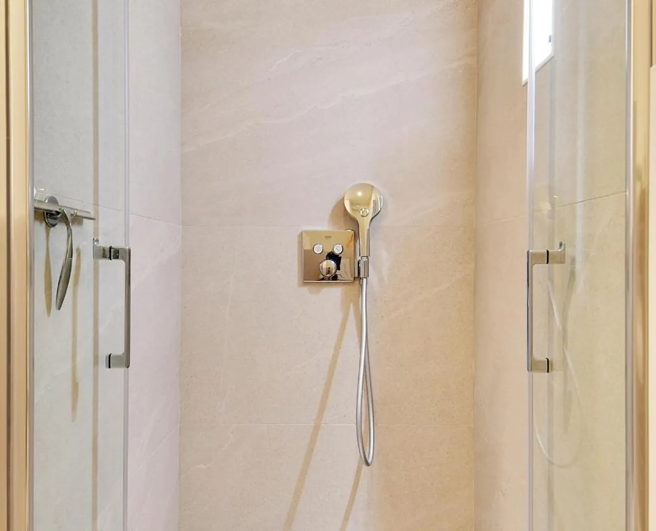 Luxury Flat By Les Maisons De Charloc Homes Paris
